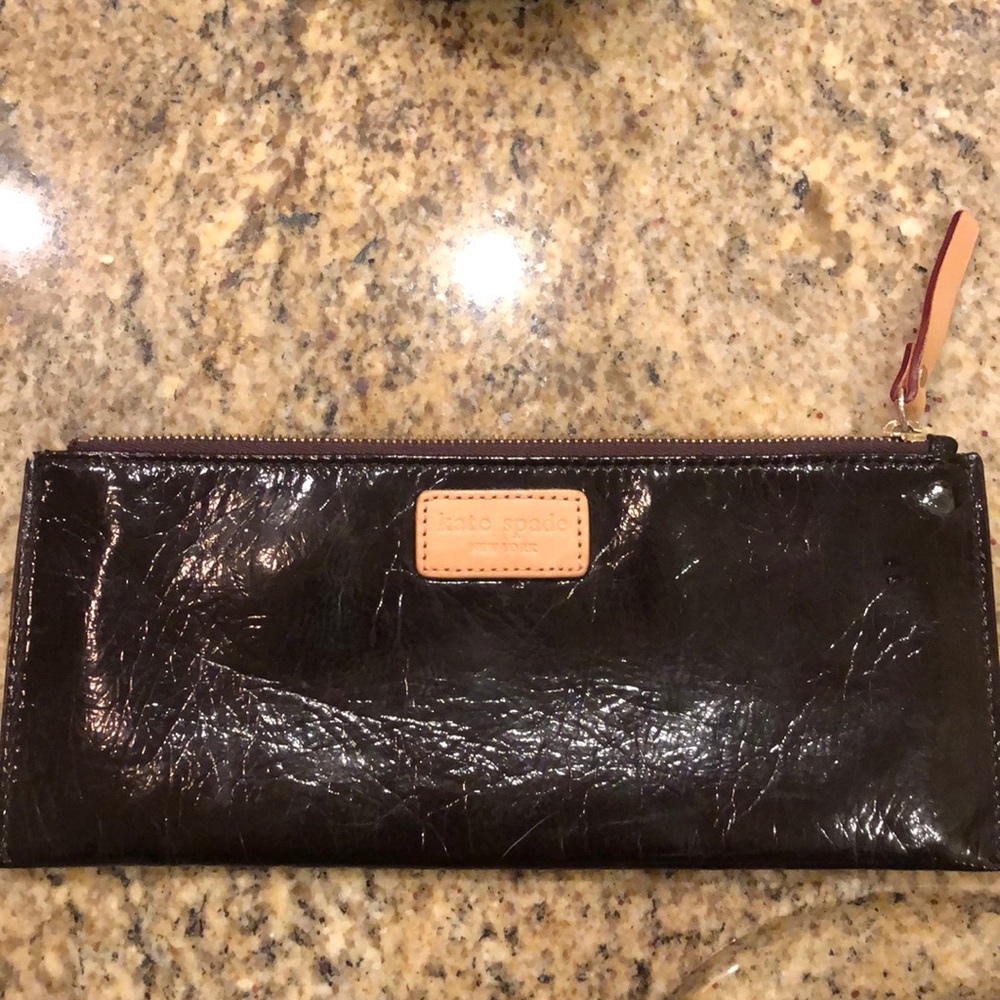 Kate spade zip wristlet